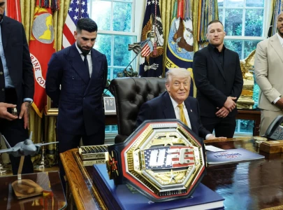 gane blocking out politics before white house bout