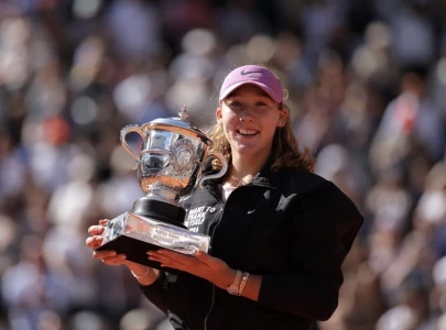 andreeva wins first grand slam title