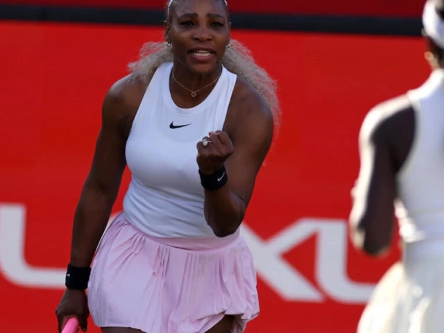 Serena makes triumphant return