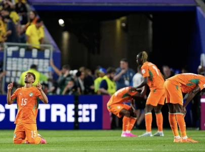 diallo stars as ivory coast stun ecuador