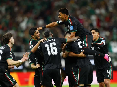 mexico into world cup last 32