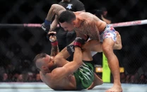 mcgregor vows return after knee injury