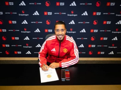 man utd sign midfielder tielemans man utd sign midfielder tielemans