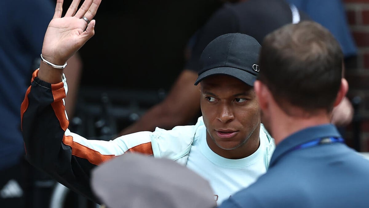 France and England set for subdued World Cup third-place playoff