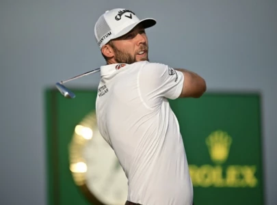 burns leads british open burns leads british open