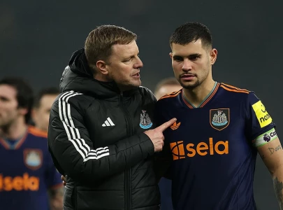 howe uncertain about guimaraes future