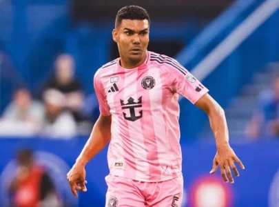 casemiro keen to team with messi at miami
