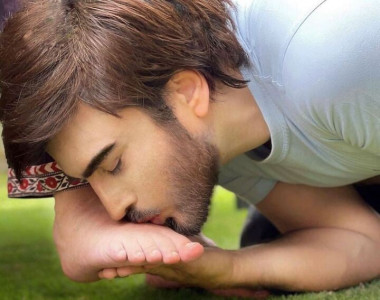 imran abbas announces mother s demise in a heartbreaking post imran abbas announces mother s demise in a heartbreaking post