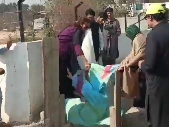 Imran's sister Noreen falls into under-construction drain in Rawalpindi