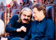 ali amin gandapur and imran khan photo file