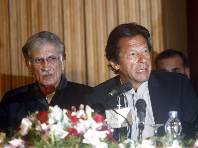 pervez khattak and imran khan photo ppi file pervez khattak and imran khan photo ppi file