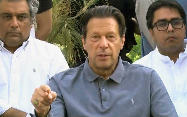 Photo of Imran urges SC to probe 'Nawaz-orchestrated conspiracy' to topple PTI govt