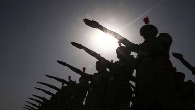 newly raised recruits of indo tibetan border police take pledge during their passing out parade ceremony in the northern indian city of chandigarh april 25 2008 photo reuters