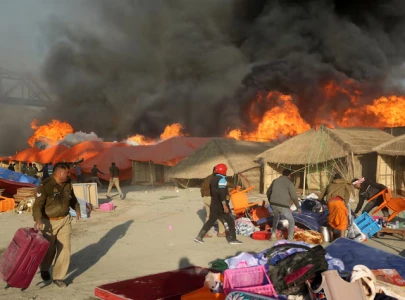gas cylinder explosion triggers massive fire at maha kumbh mela in india