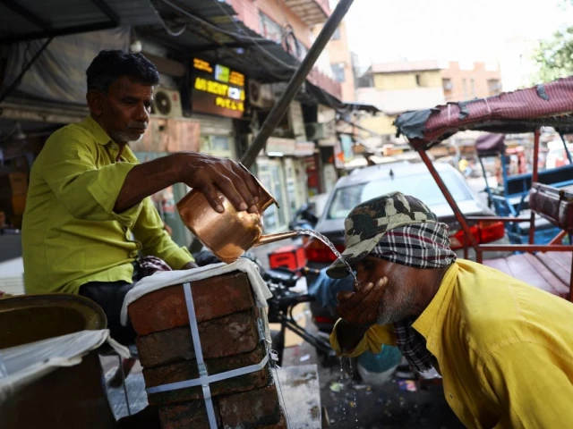 India battles power cuts as heatwave boosts electricity demand to record | The Express Tribune India battles power cuts as heatwave boosts electricity demand to record | The Express Tribune