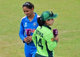 india again refuse handshake india again refuse handshake