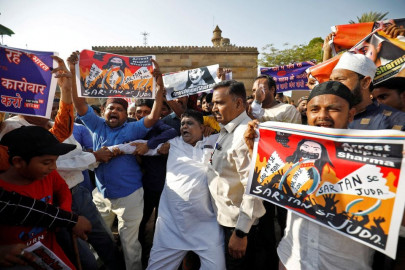 al qaeda threatens suicide attacks in india over blasphemous remarks
