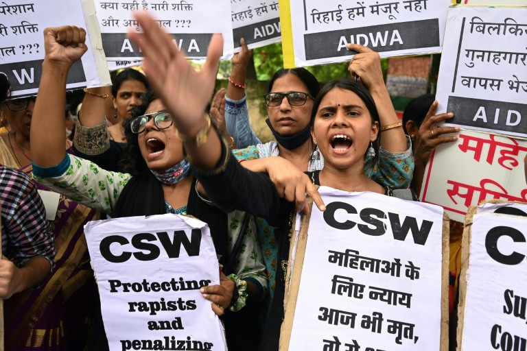 ہندو حملہ آوروں کی رہائی کے بعد اجتماعی عصمت دری کرنے والی مسلم خاتون ‘بے حس’  ایکسپریس ٹریبیون