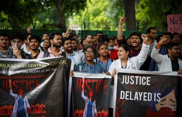 doctors shout slogans during a protest demanding justice in new delhi india august 19 2024 photo reuters doctors shout slogans during a protest demanding justice in new delhi india august 19 2024 photo reuters