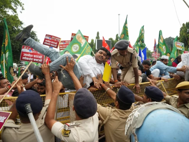 Living voters branded dead in India's Karnataka electoral purge