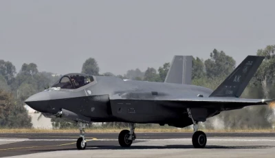 a u s air force f 35 fighter jet taxis during the aero india 2023 air show at yelahanka air base in bengaluru india february 13 2023 reuters samuel rajkumar file photo a u s air force f 35 fighter jet taxis during the aero india 2023 air show at yelahanka air base in bengaluru india february 13 2023 reuters samuel rajkumar file photo