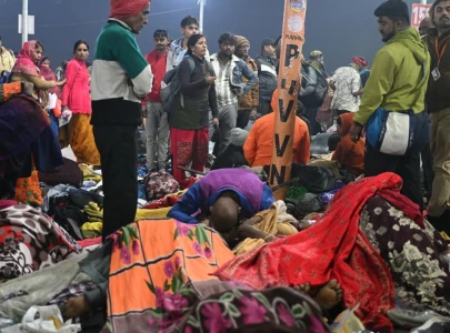 30 dead at india s kumbh mela stampede