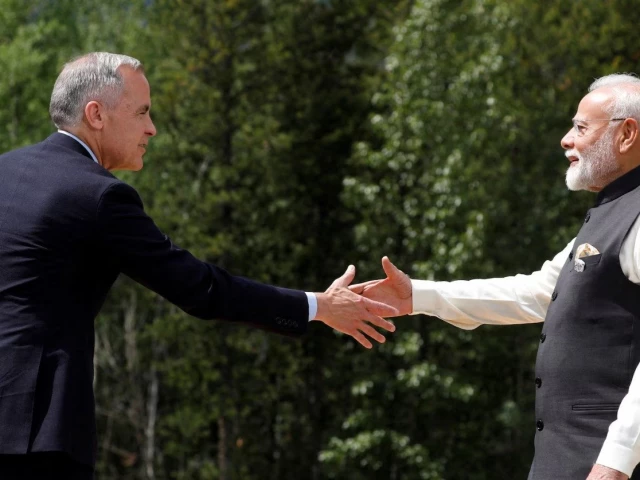 canadian prime minister mark carney and india s prime minister narendra modi shake hands before posing for a photo during the g7 leaders summit in kananaskis in alberta canada on june 17 2025 photo reuters canadian prime minister mark carney and india s prime minister narendra modi shake hands before posing for a photo during the g7 leaders summit in kananaskis in alberta canada on june 17 2025 photo reuters