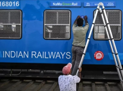 india launches first hydrogen powered train in clean energy push india launches first hydrogen powered train in clean energy push