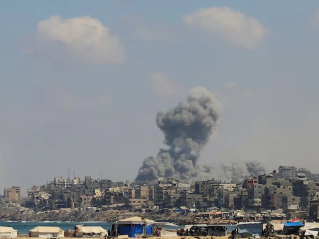 smoke rises following israeli strikes during a military operation in gaza city september 18 2025 photo reuters smoke rises following israeli strikes during a military operation in gaza city september 18 2025 photo reuters