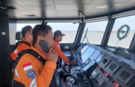rescuers work during a search operation after the virgo transport 8 ship sank while sailing from surabaya to banjarmasin in the java sea indonesia september 13 2026 photo reuters