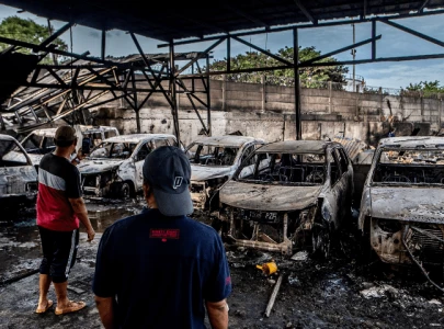 18 killed in fire at indonesia fuel storage depot 18 killed in fire at indonesia fuel storage depot