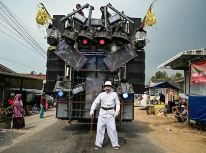 indonesia turns down ear splitting haram street parties indonesia turns down ear splitting haram street parties