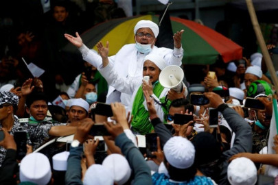 indonesian court set to deliver verdict on hardline cleric accused of flouting covid curbs