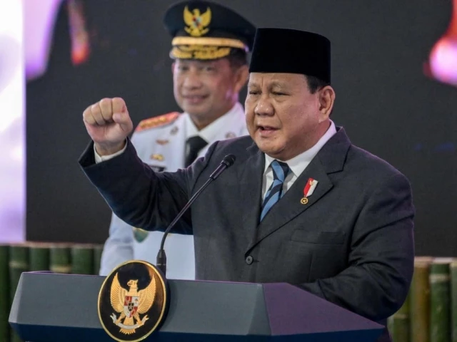the revision to the armed forces law pushed mainly by president prabowo subianto s coalition was aimed at expanding the military s role beyond defence in a country long influenced by its powerful armed forces photo afp