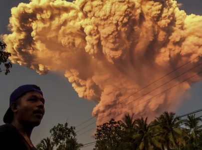 indonesia volcano spews ash indonesia volcano spews ash