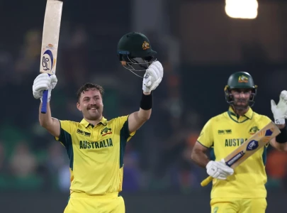 inglis leads australia to record breaking chase against england in champions trophy