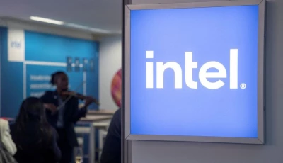 Intel gives details on future AI chips as it shifts strategy