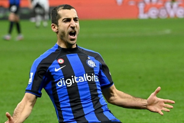 inter squeeze past udinese in serie a inter squeeze past udinese in serie a