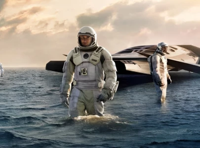 behind interstellar s black hole christopher nolan reflects on vision and accuracy