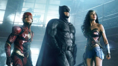 dc lays out multi year plan for its cinematic universe