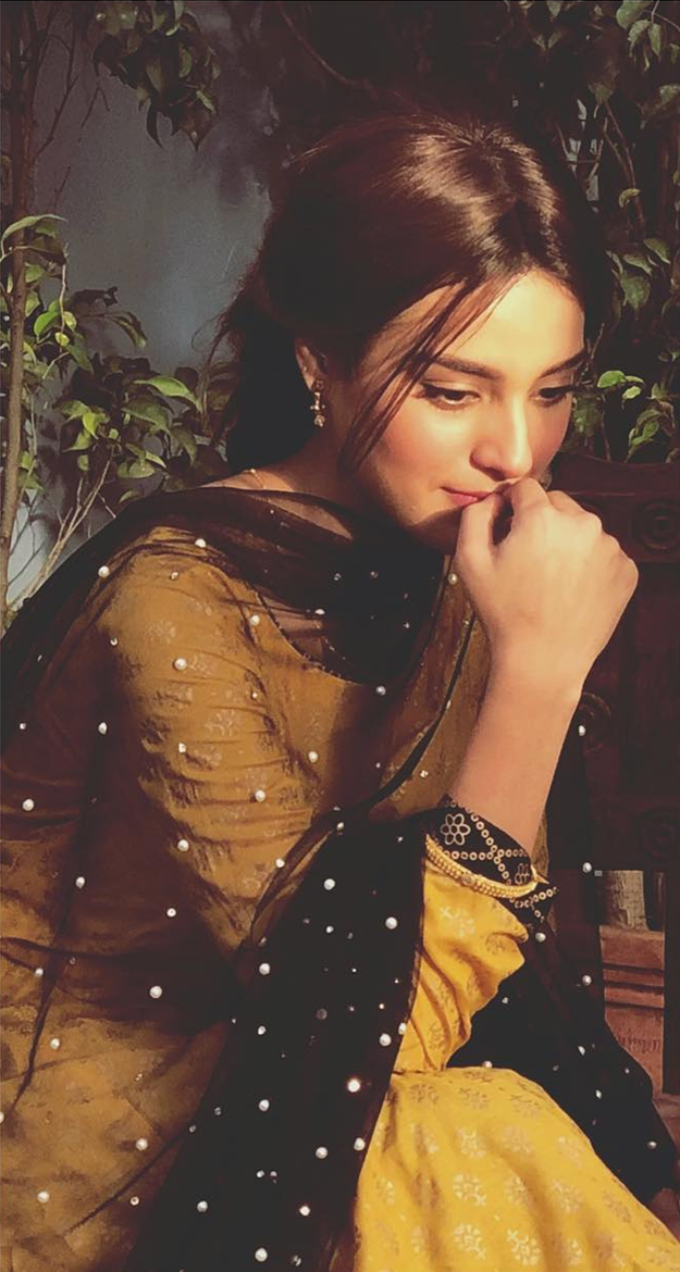 PHOTO: IQRA AZIZ/INSTAGRAM
