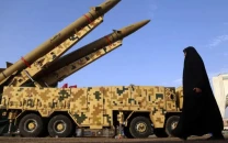 iran threatens to target us bases warships if washington launches ground invasion