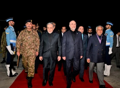 iran parliament speaker ghalibaf fm araghchi land in pakistan for high stakes peace talks with us