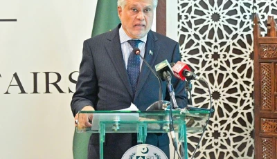 deputy prime minister and foreign minister ishaq dar briefs members of the diplomatic corps at the foreign office in islamabad on the first anniversary of marka e haq on tuesday photo x fo