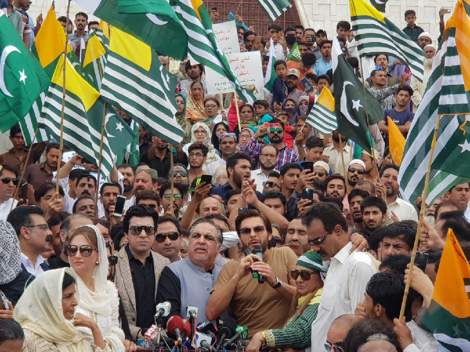 Imran Ismail, Faisal Vawda and Shahid Afridi. PHOTO: PTI Sindh twitter.