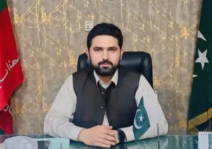 K-P unveils Rs1,000b merged districts plan