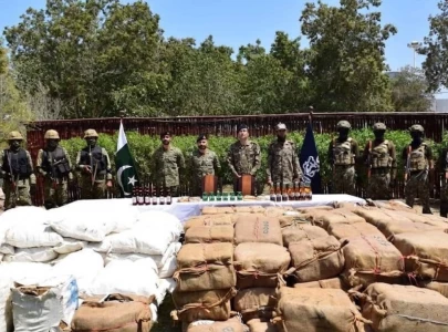 pakistan navy coast guards foil smuggling attempt in balochistan s pishukan
