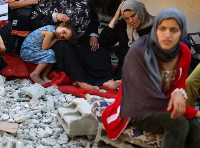 najah nabhan the mother of five disabled palestinian siblings who were ordered by the israeli army to leave their apartment before the residential building they live in was bombed by israel in recent israel gaza fighting sits amid the rubble of the building in the northern gaza strip may 15 2023 photo reuters najah nabhan the mother of five disabled palestinian siblings who were ordered by the israeli army to leave their apartment before the residential building they live in was bombed by israel in recent israel gaza fighting sits amid the rubble of the building in the northern gaza strip may 15 2023 photo reuters
