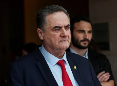 israeli defence minister vows military to remain in gaza