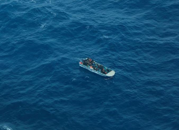 boat with 400 migrants adrift between greece and malta